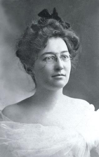 AliceSager72.JPG (19135 bytes)