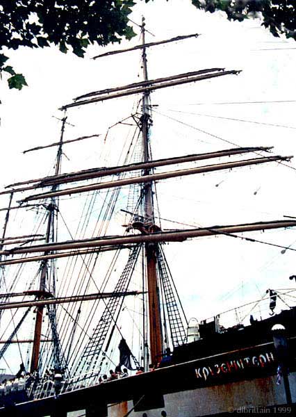 RussianTallShip.jpg (81781 bytes)