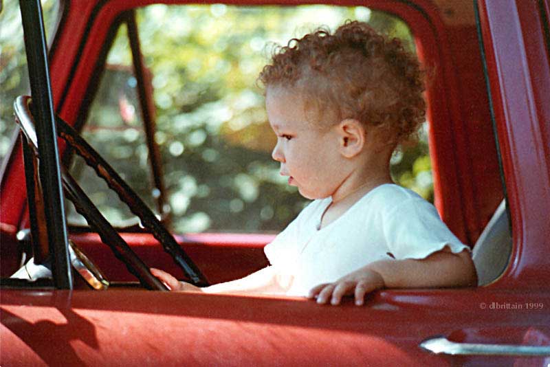 Sean&BigRed.jpg (77018 bytes)